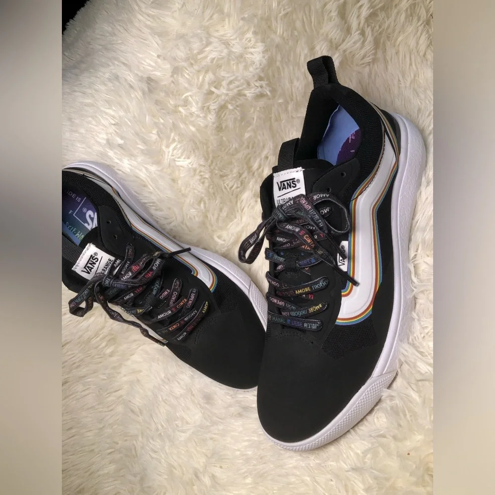 Vans Black/Pride Sneakers w/ White Stripe & Rainbow Trim Men’s 9 Women’s 10.5 🌈